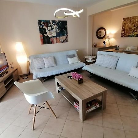Bella Casa Lejlighed Néa Péramos Eksteriør billede